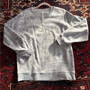 Lululemon Perfectly Oversized Crew Size 4 Camo